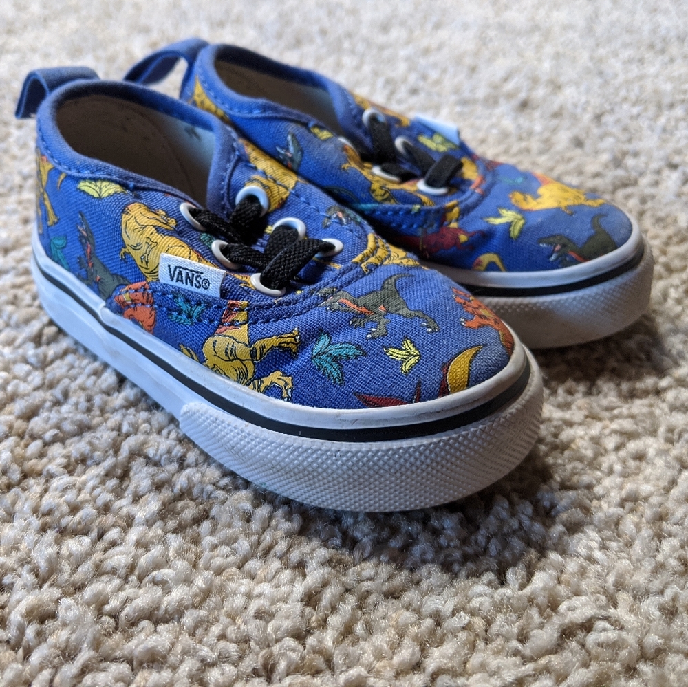 Toddler can slip ons